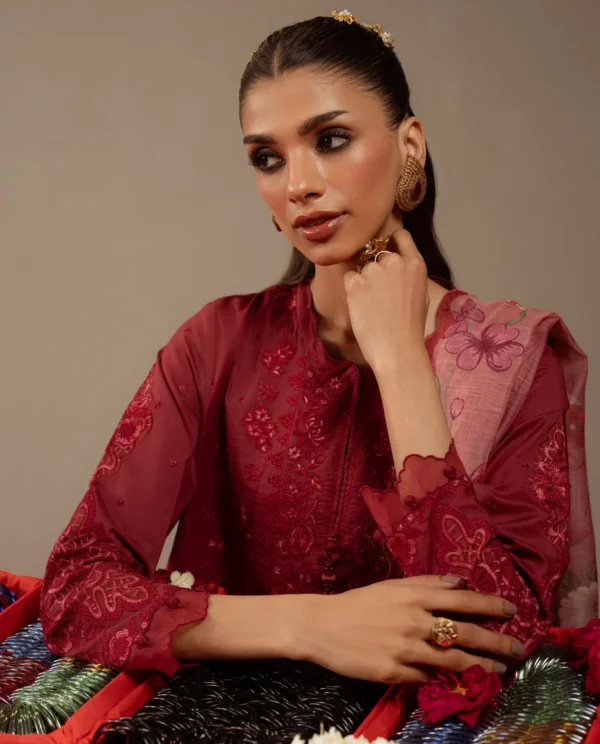 3 Piece - Embroidered Lawn Suit